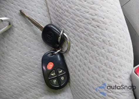 2011 Toyota Sienna Le V6 from USA, damaged, VIN 5TDKK3DC2BS043277